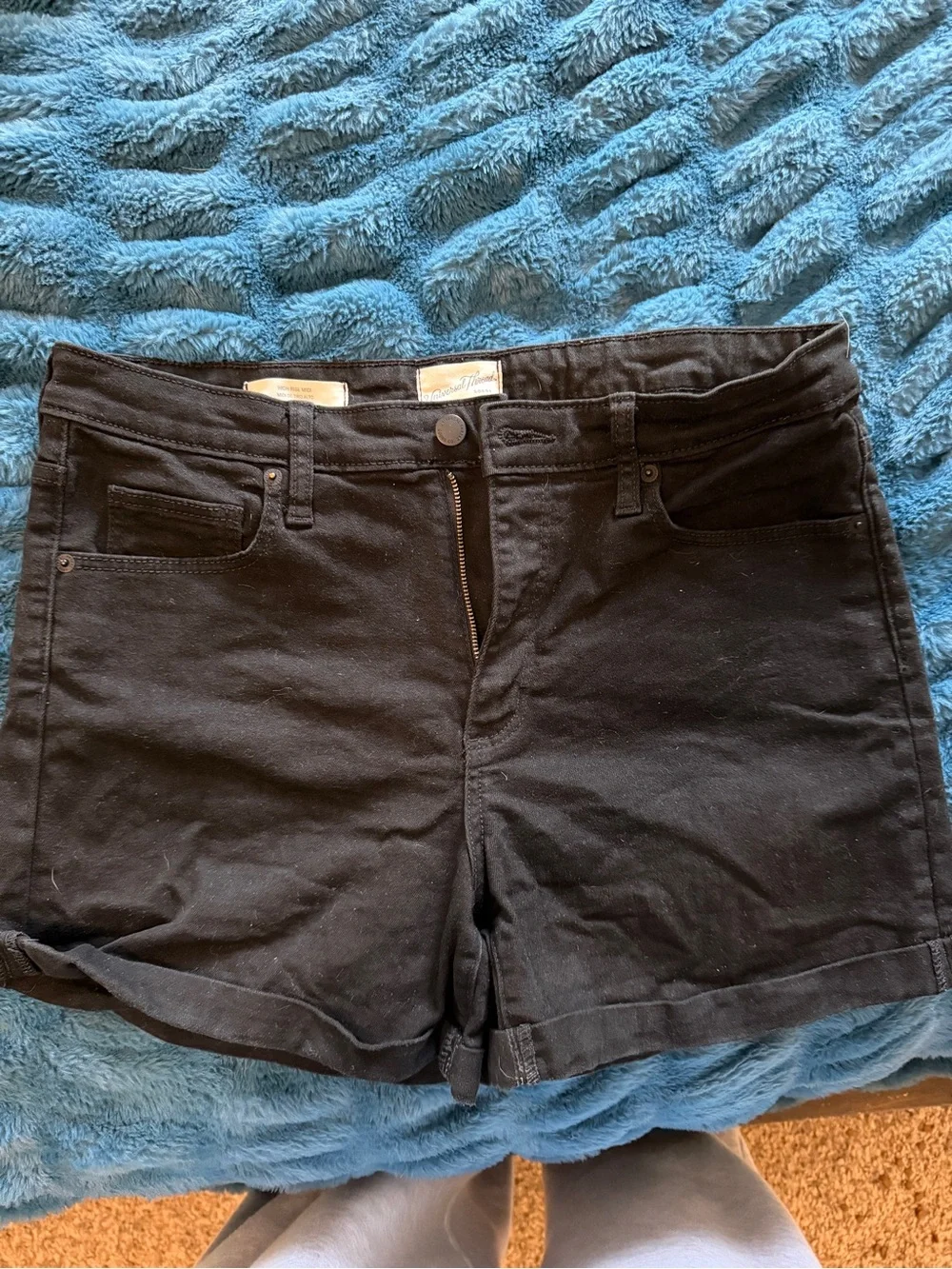 Universal Thread Black Denim Mid-Rise Jean Shorts